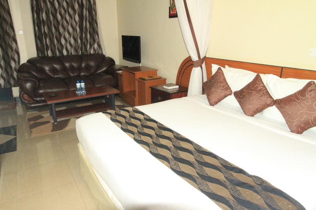 Emboita Hotel Nakuru Exteriér fotografie